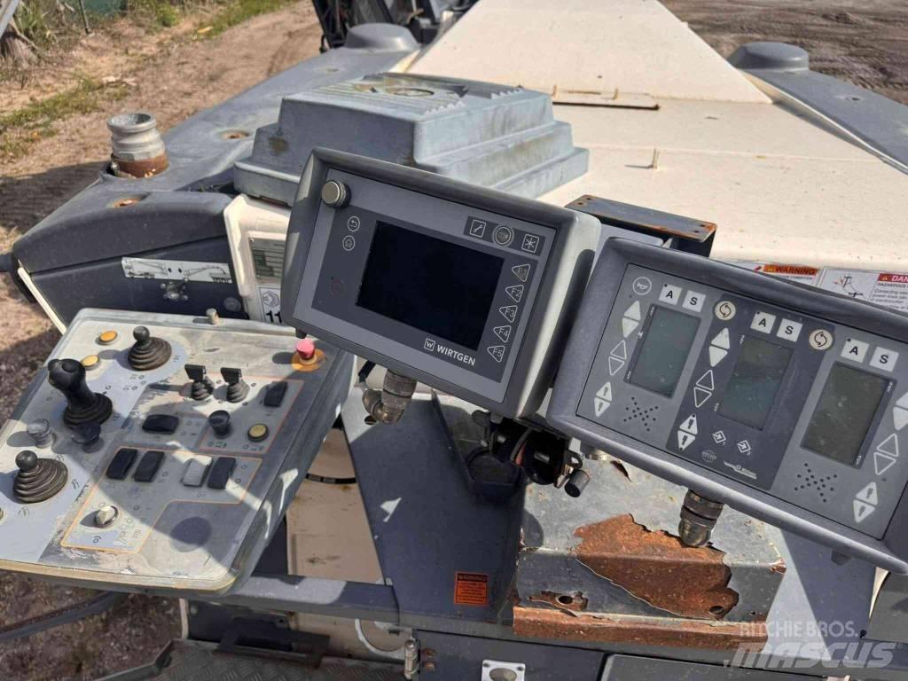 Wirtgen W250 瀝青冷銑刨機/銑床