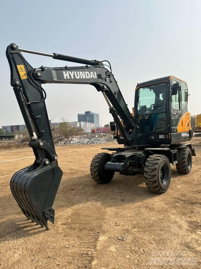 Hyundai HW 60 Eco 小型挖土機/掘鑿機<7t(小型挖掘機)