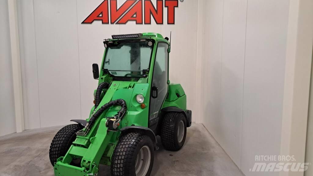 Avant 750 滑移轉向裝載機