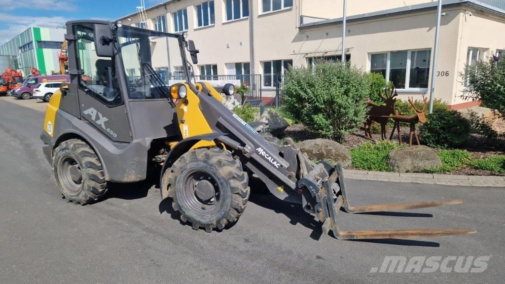 Mecalac AX 850 輪胎式裝載機