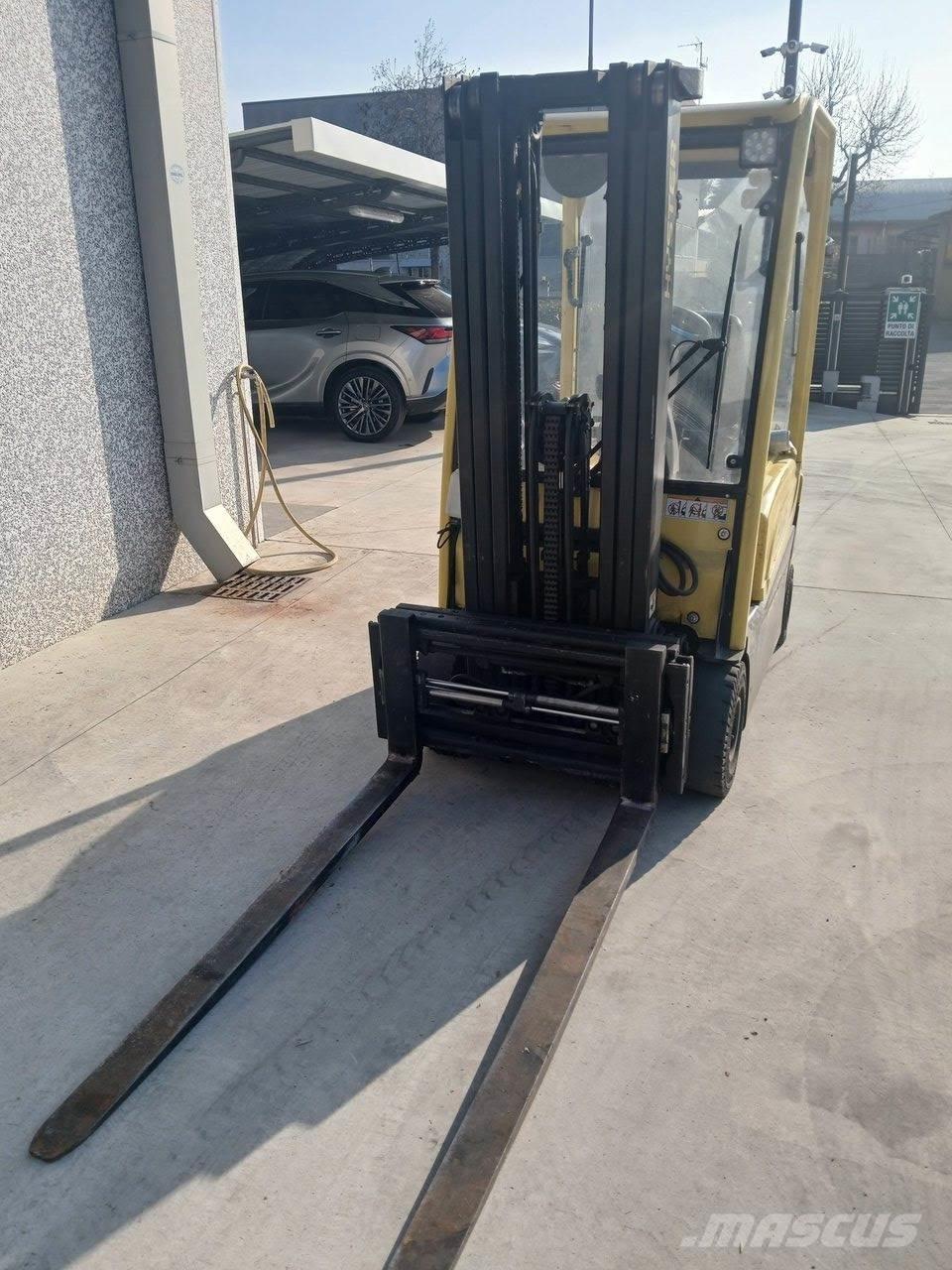Hyster J1.6XNMWB 電動堆高機