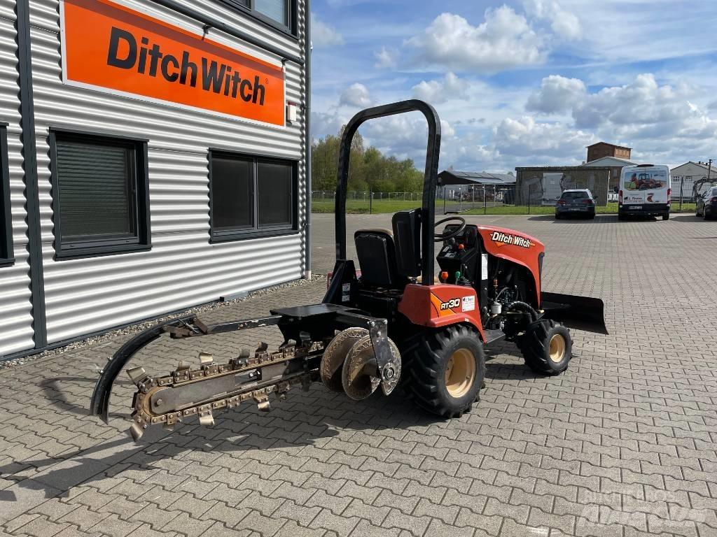 Ditch Witch RT 30 掘溝機