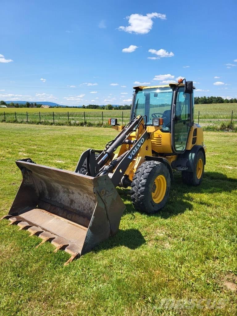 Volvo L 25 F 輪胎式裝載機