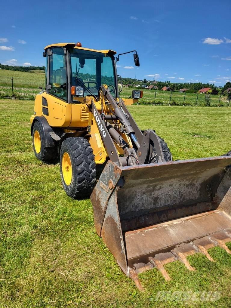 Volvo L 25 F 輪胎式裝載機