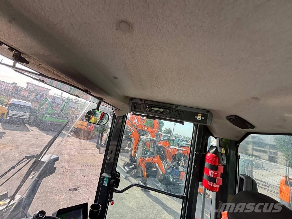 Hyundai HL 757-9 A 輪胎式裝載機