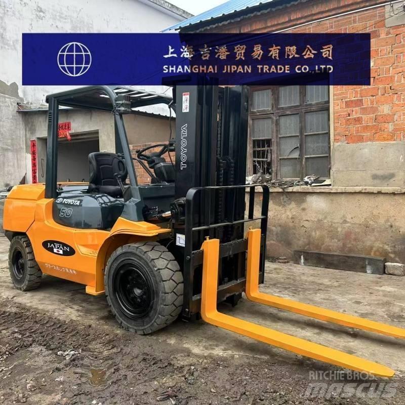Toyota 5 ton 柴油卡車