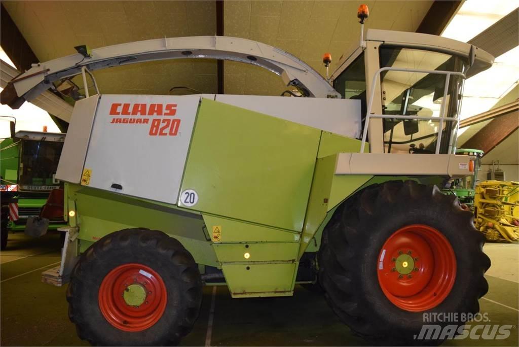 CLAAS Jaguar 820 自走式飼料採集機