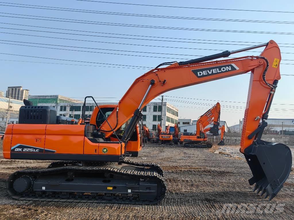 Doosan DX225 履帶式 挖土機/掘鑿機/挖掘機