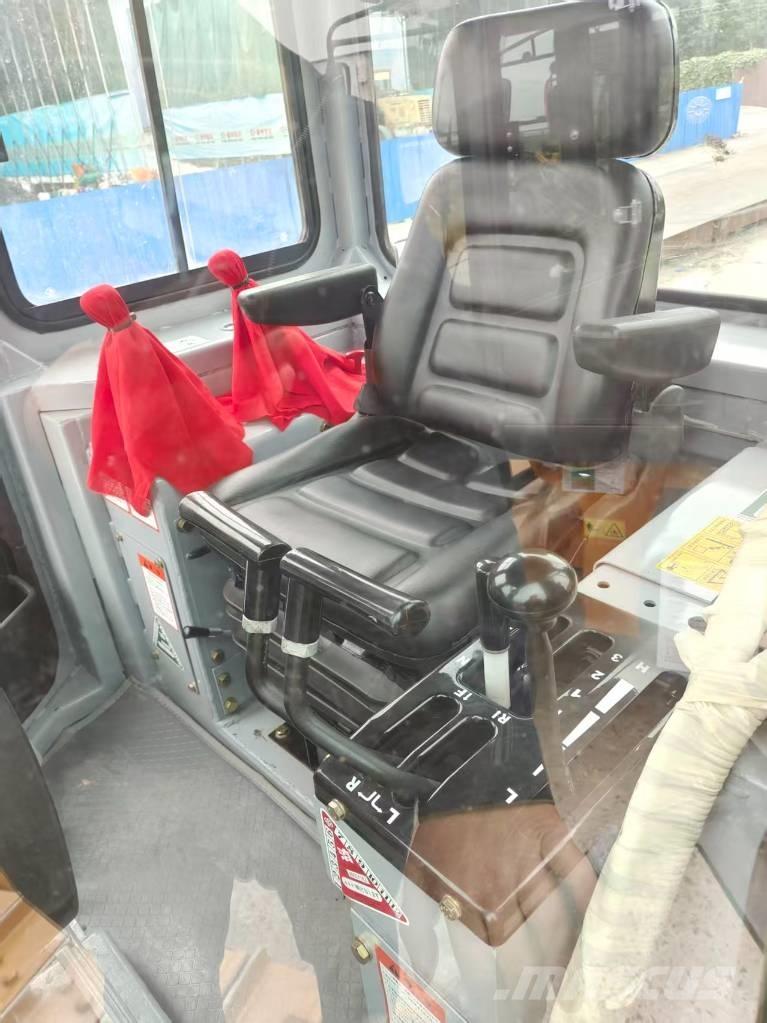 CAT D6G 履帶推土機