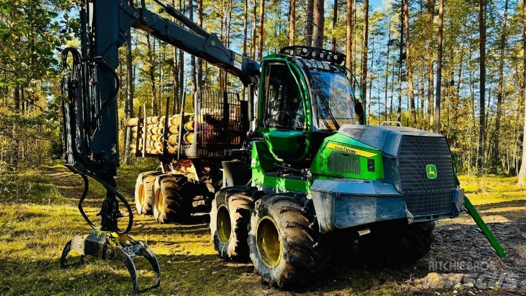 John Deere 1010G 集運機