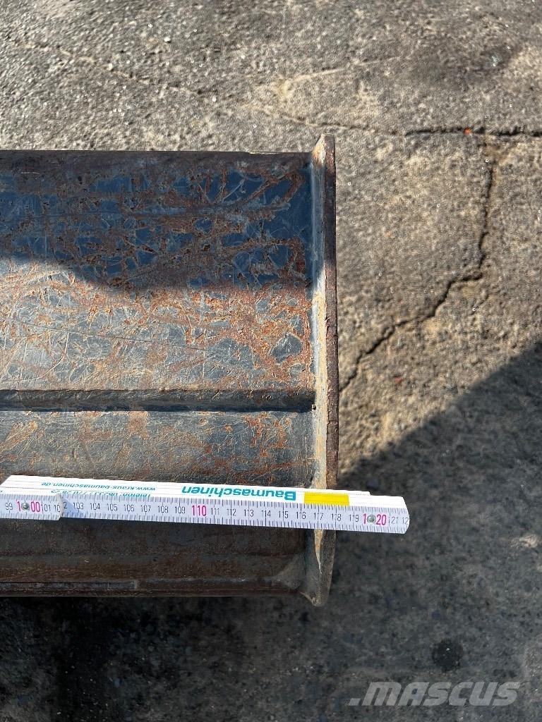 Komatsu PC 26 MR-5 小型挖土機/掘鑿機<7t(小型挖掘機)