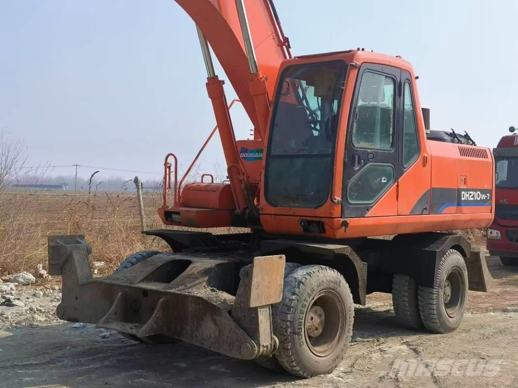 Doosan DH210W-7 旋轉式挖土機/掘鑿機/挖掘機