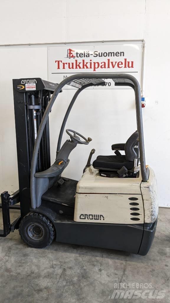Crown SC3210-1.3 電動堆高機
