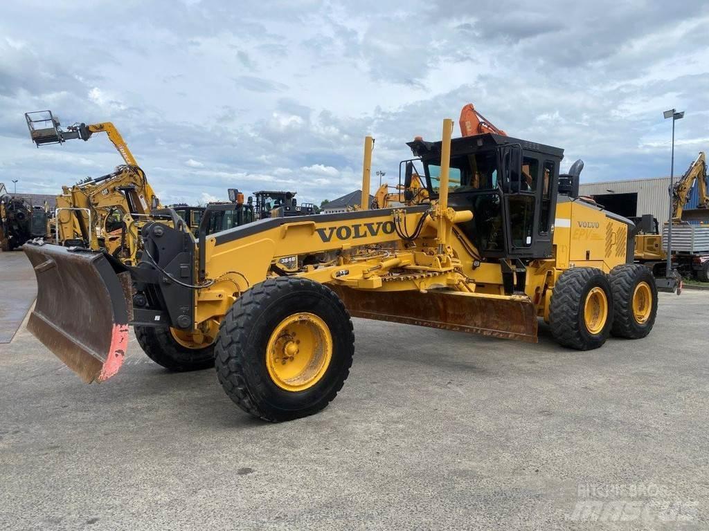 Volvo G720B NVT 平土機