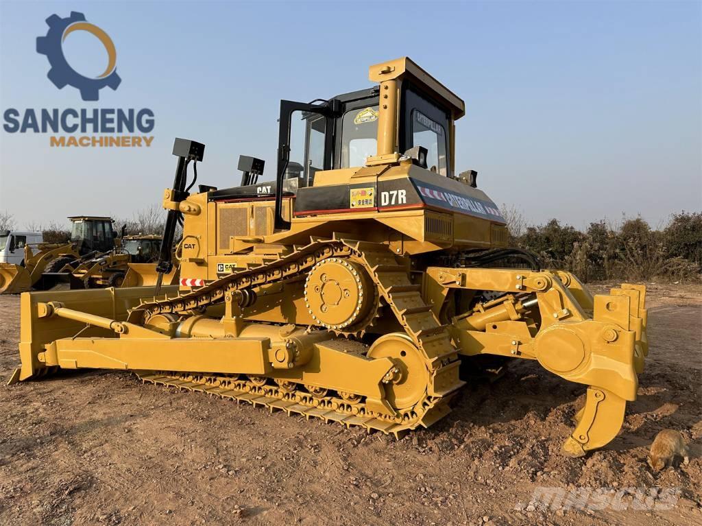 CAT D 7 R 履帶推土機