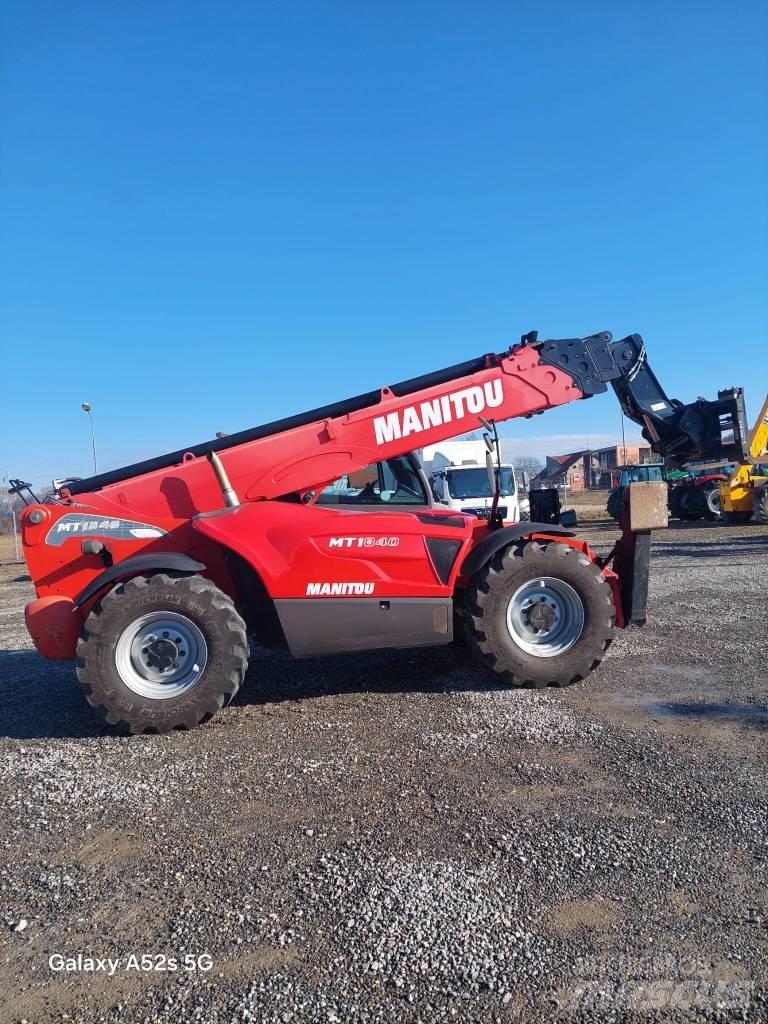 Manitou MT 1840 伸縮臂操作車