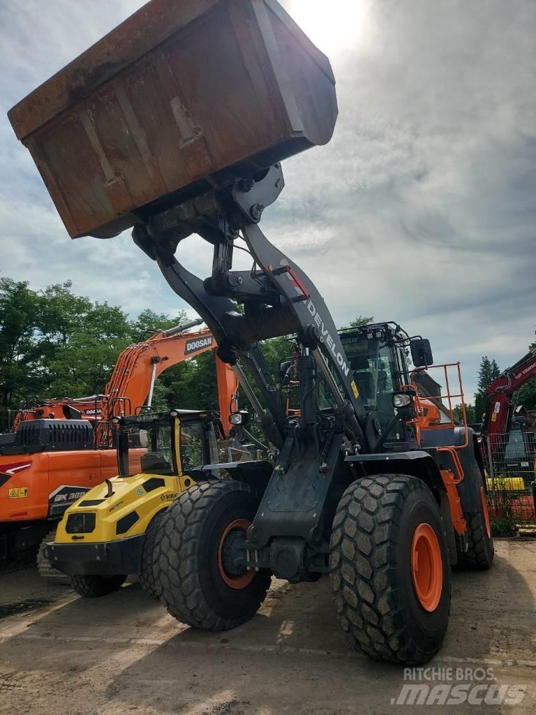 Develon DL 420 CVT-7 輪胎式裝載機