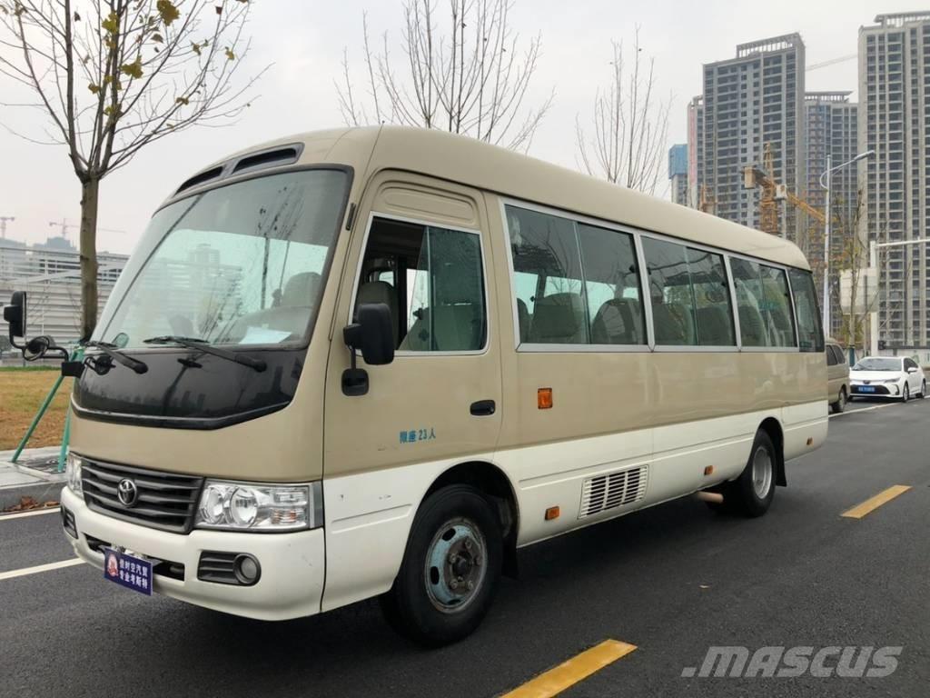 Toyota Coaster 公路客運汽車
