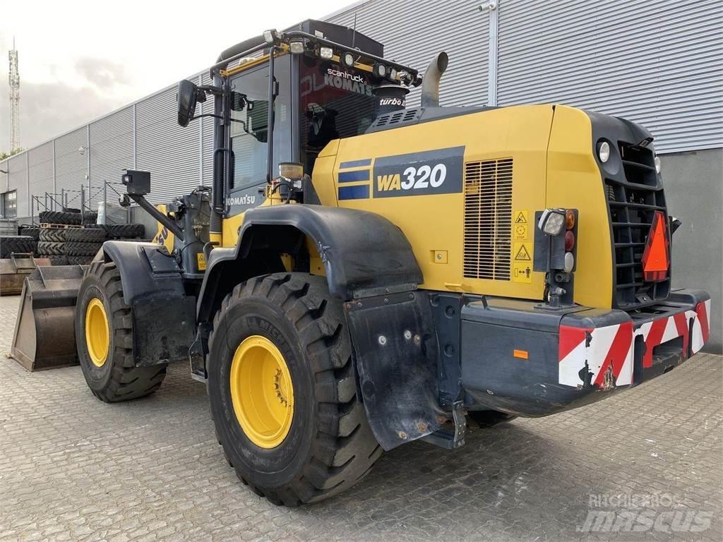 Komatsu WA320-8 輪胎式裝載機