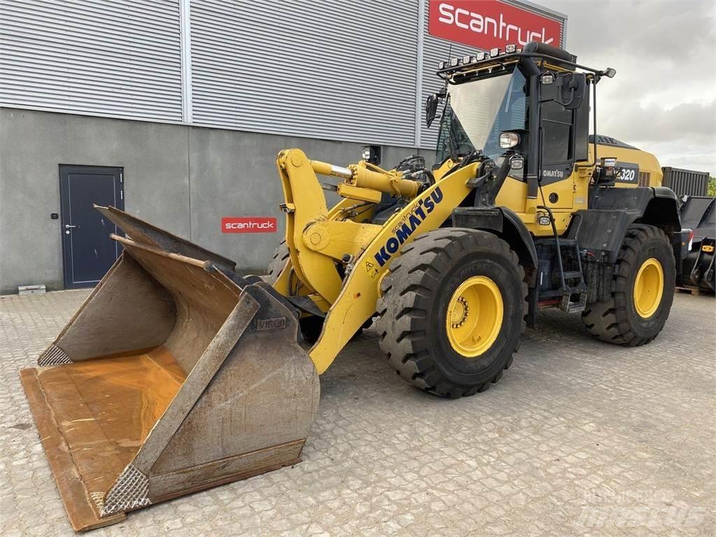Komatsu WA320-8 輪胎式裝載機