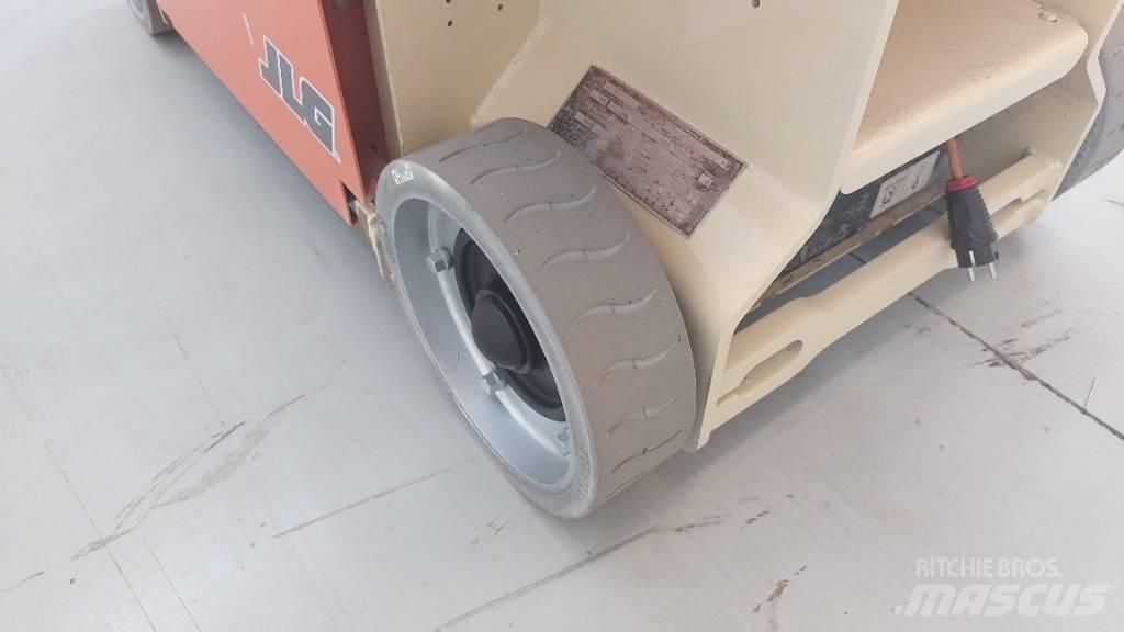 JLG 1230 ES 剪式升降機