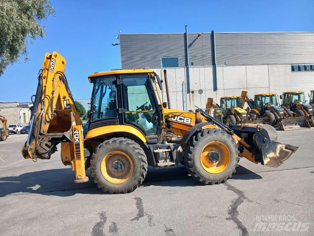 JCB 4 CX Pro 反鏟裝載機