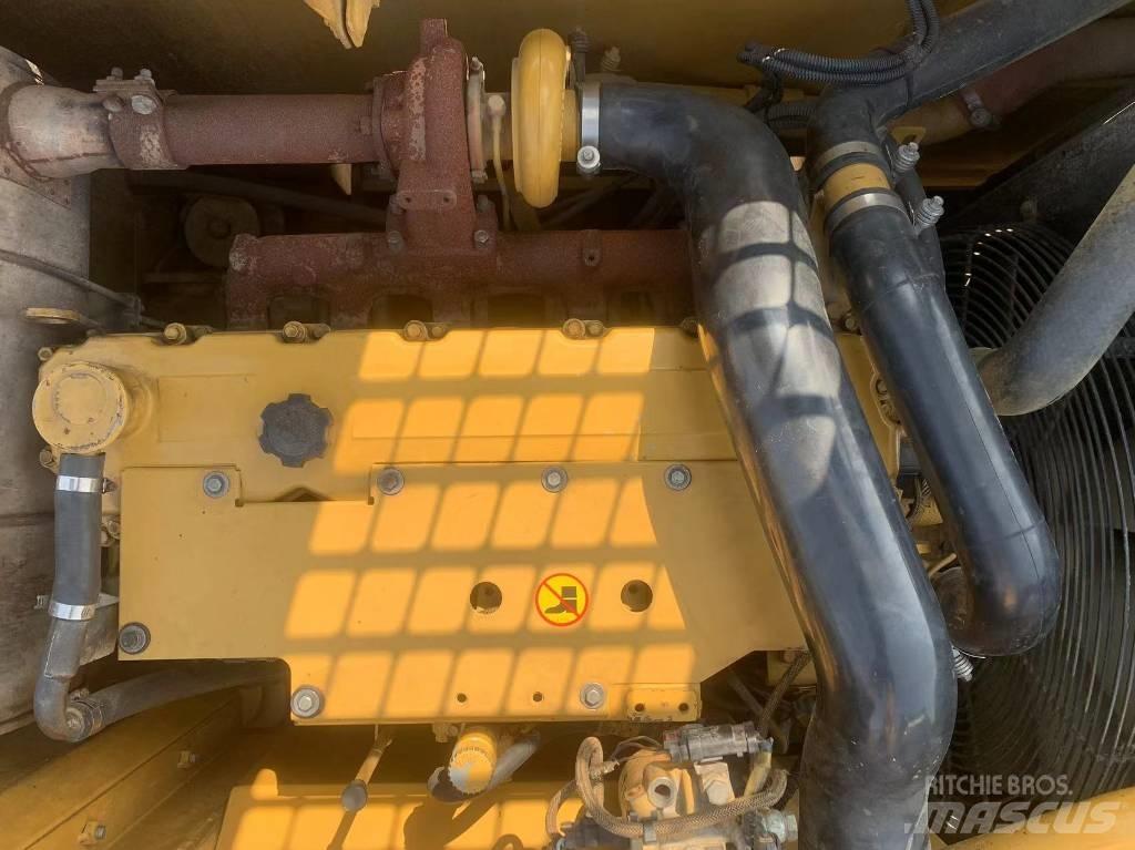 CAT 323 D L 履帶式 挖土機/掘鑿機/挖掘機