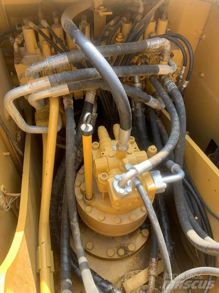 CAT 323 D L 履帶式 挖土機/掘鑿機/挖掘機