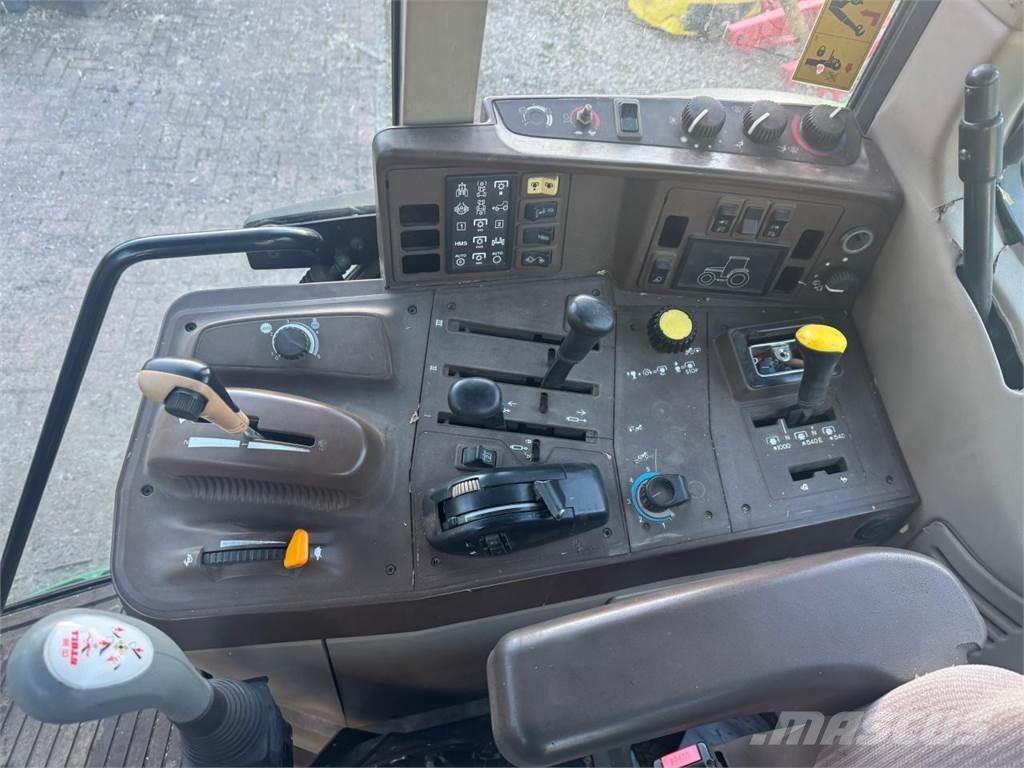 John Deere 6920 曳引機