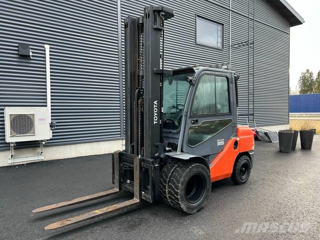 Toyota 52-8 FD JF 35 柴油卡車