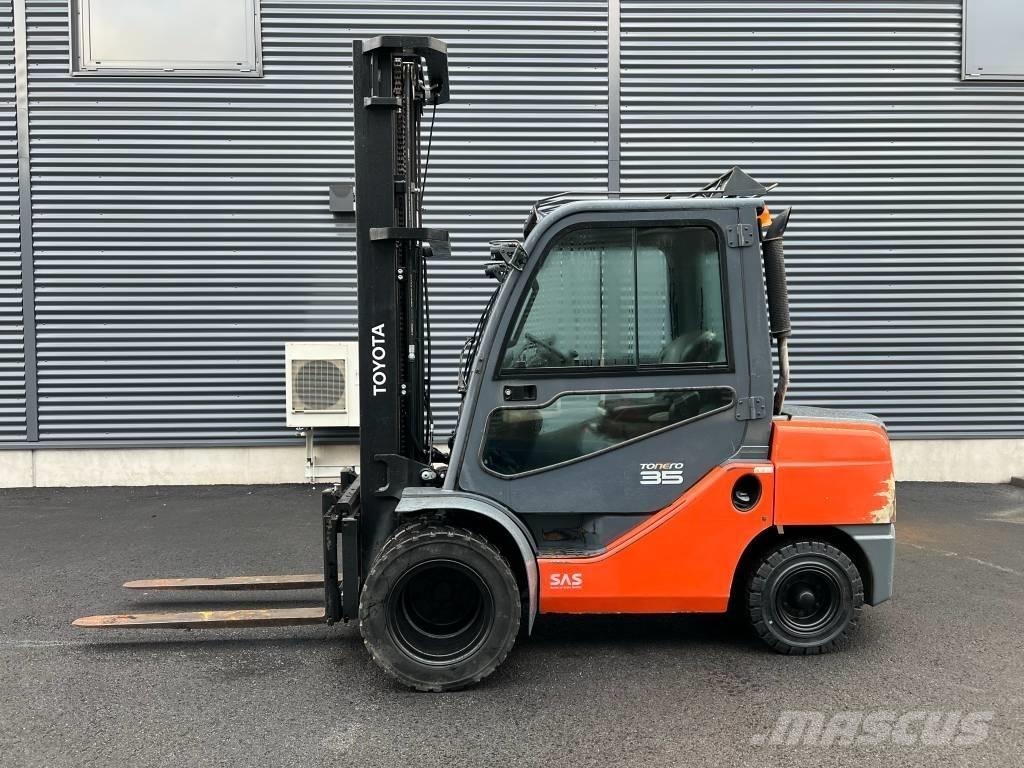 Toyota 52-8 FD JF 35 柴油卡車