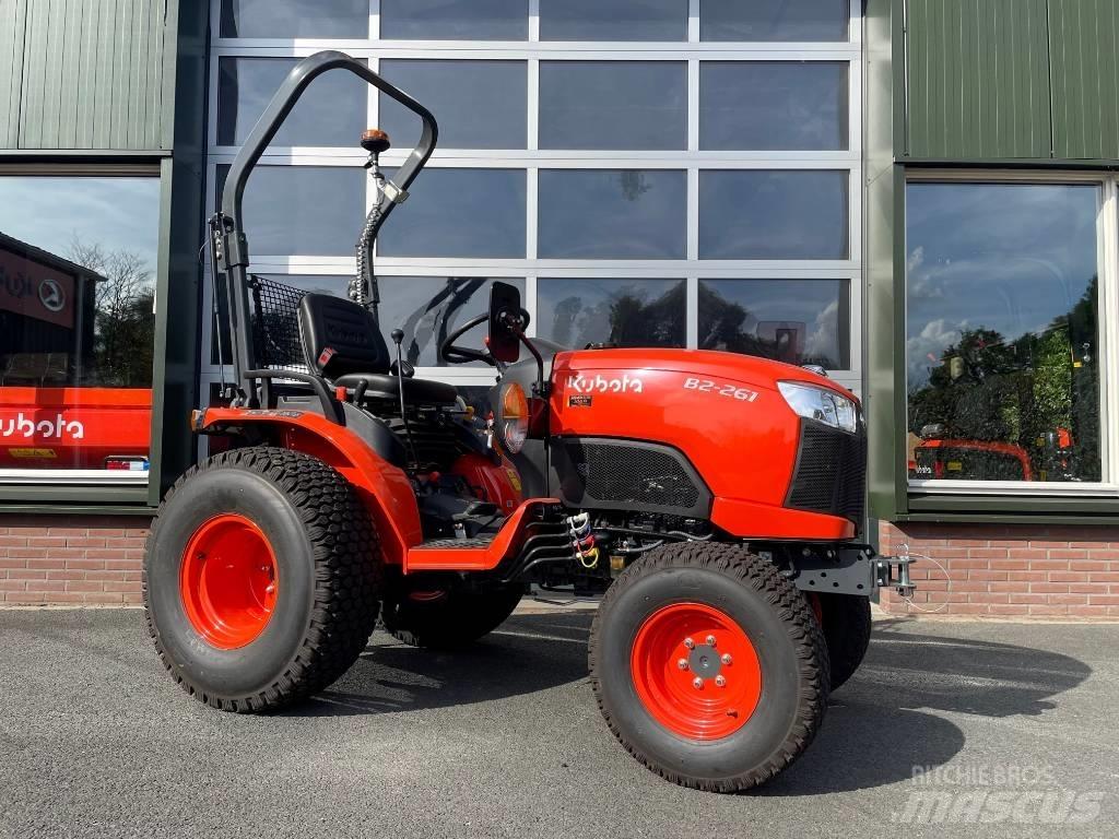 Kubota B2261 HDW 小型曳引機