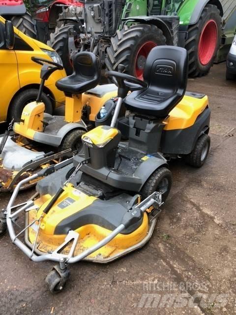 Stiga 620 PW 騎乘式割草機