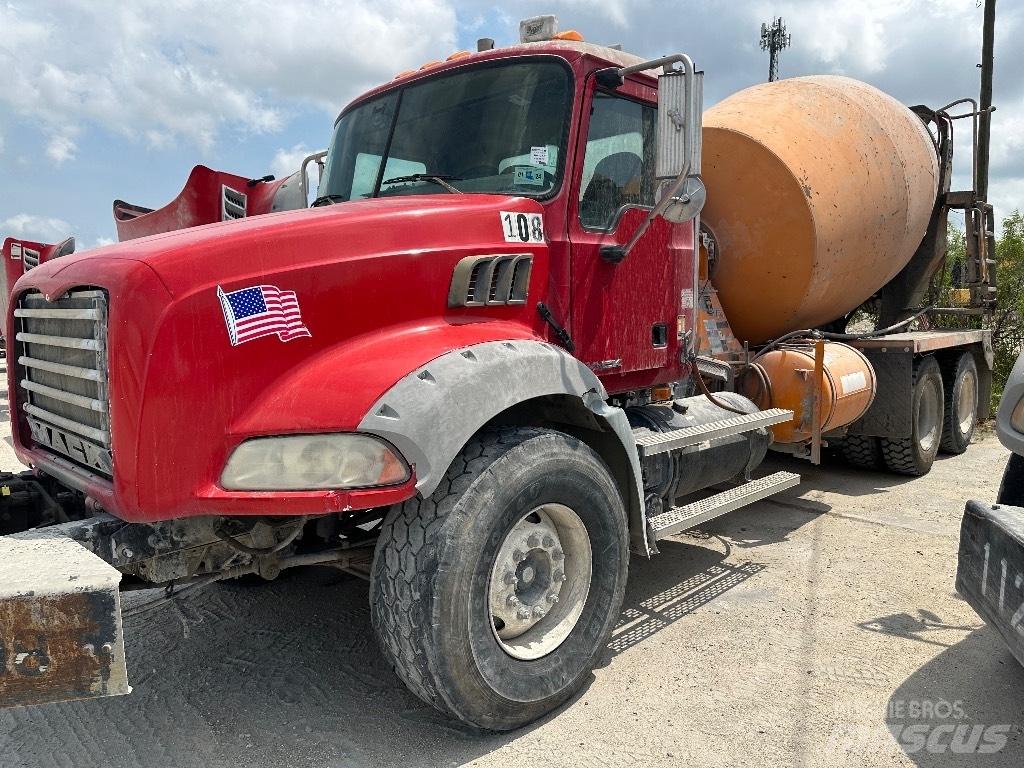 Mack Granite GU 813 其他貨車