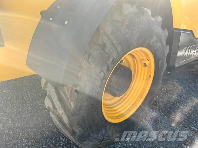 JCB 535-95 伸縮臂操作車