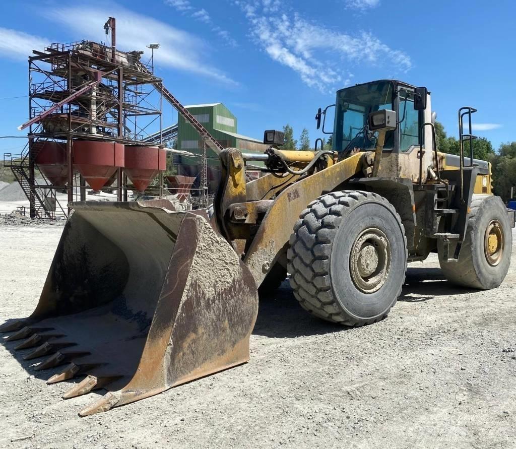 Komatsu WA 470-3 輪胎式裝載機