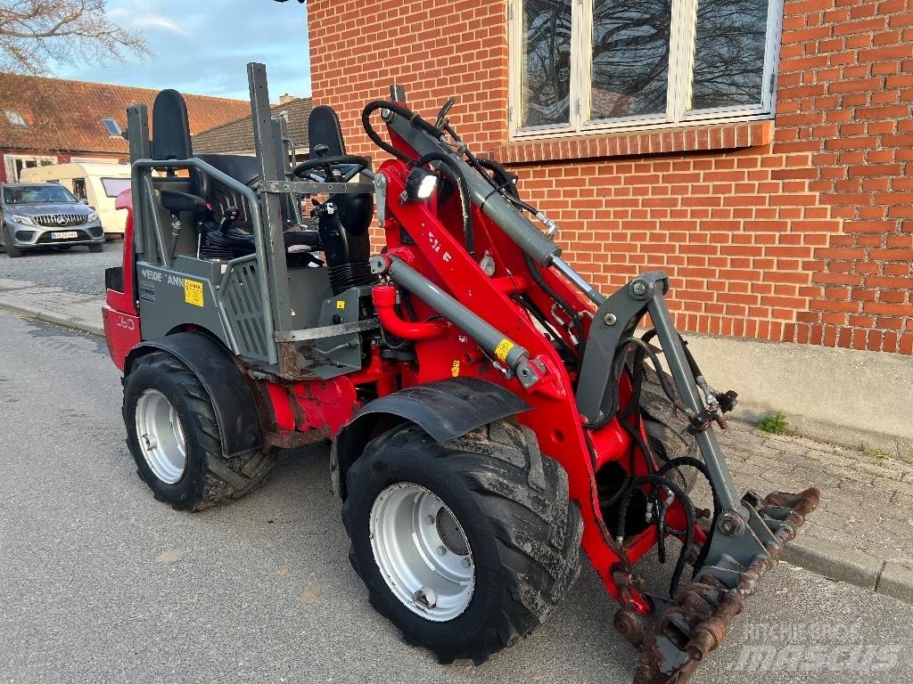 Weidemann 1160Plus 小型裝載機