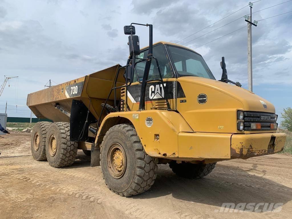 CAT 730 鉸接式起吊車