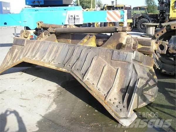 CAT D8N 履帶推土機