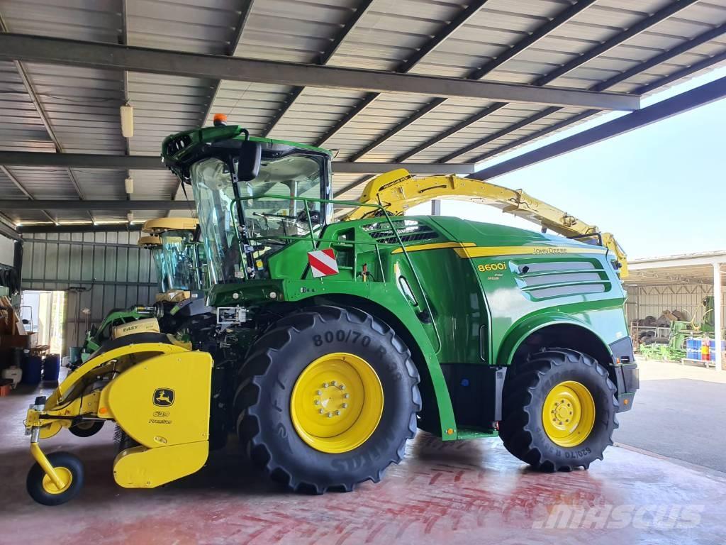 John Deere 8600I 自走式飼料採集機