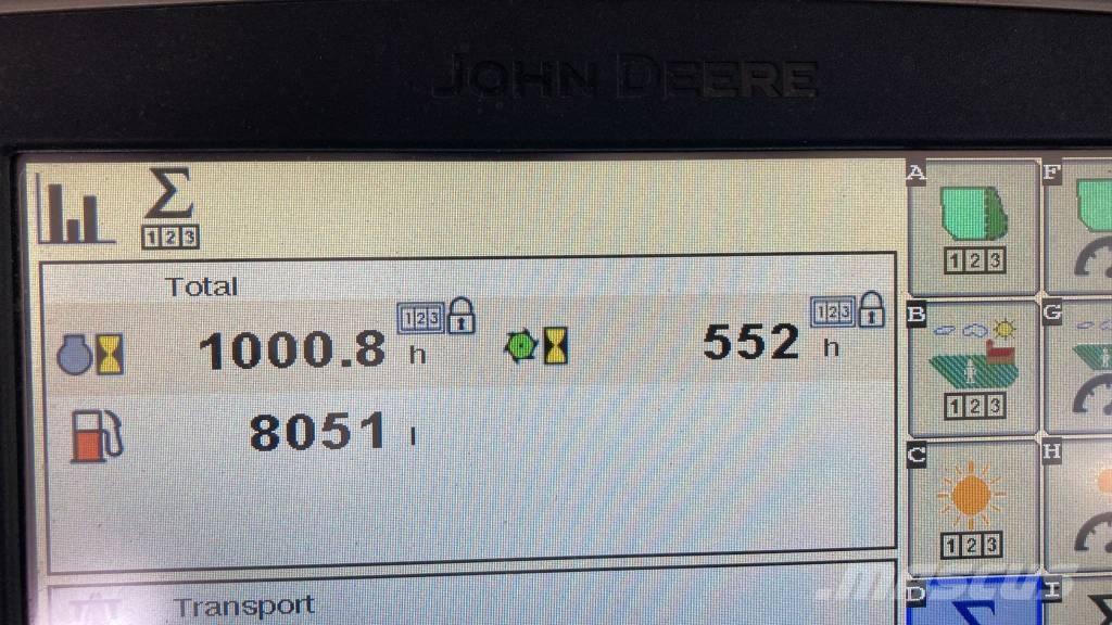 John Deere 8600I 自走式飼料採集機