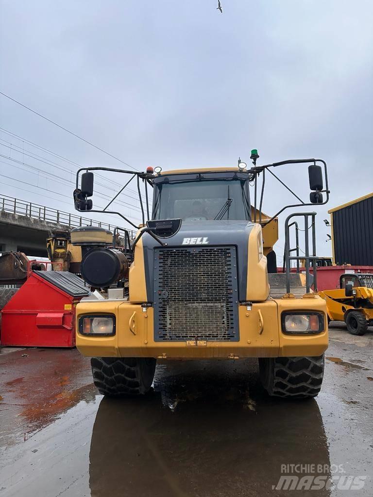 Bell B 40 D 鉸接式起吊車