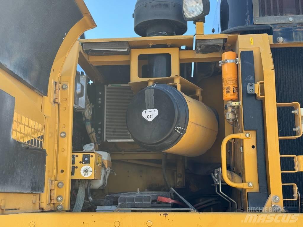 CAT 330 D L 履帶式 挖土機/掘鑿機/挖掘機