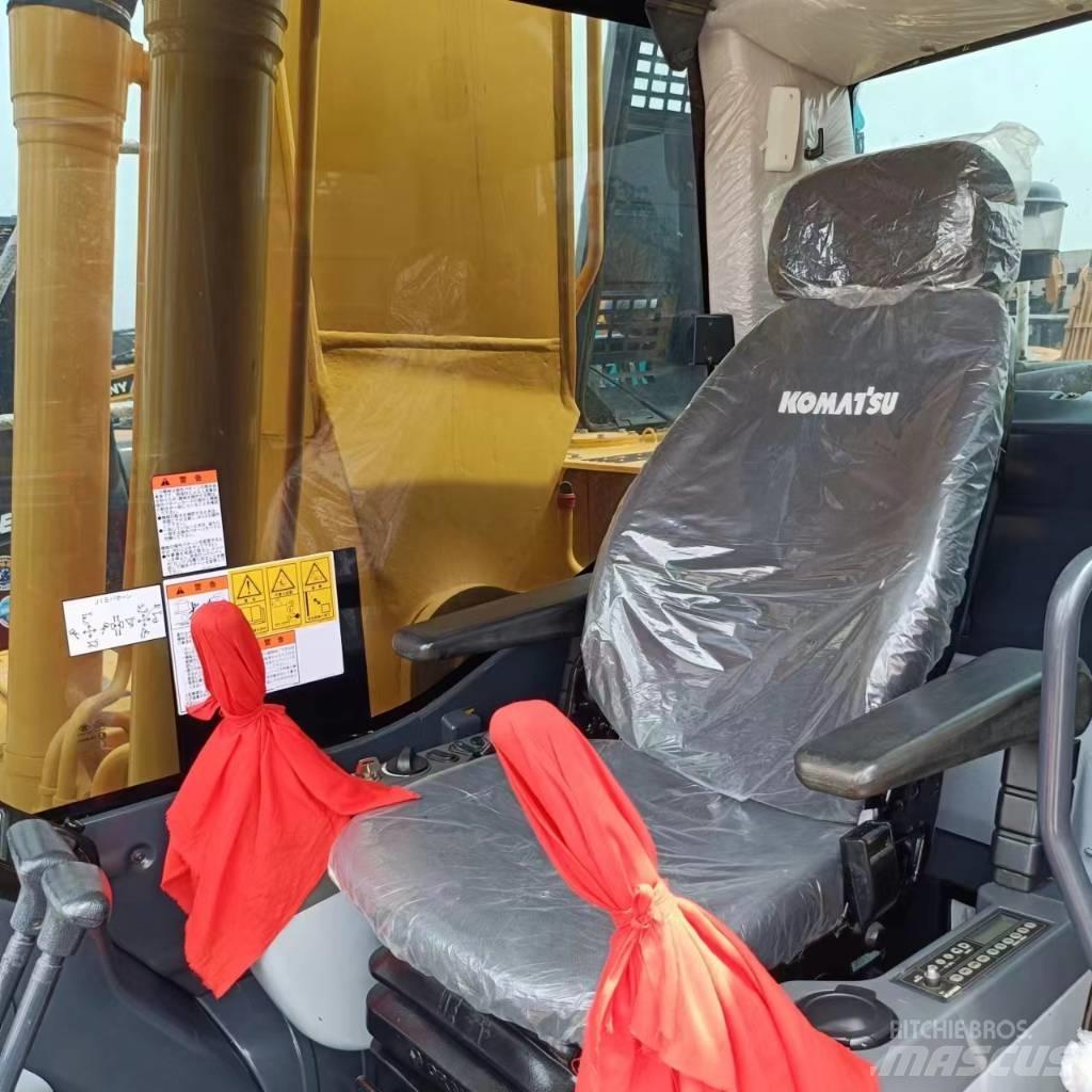 Komatsu PC 220 履帶式 挖土機/掘鑿機/挖掘機