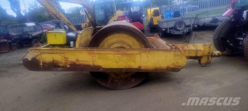 Bomag BW 6 拖式振動滾壓機