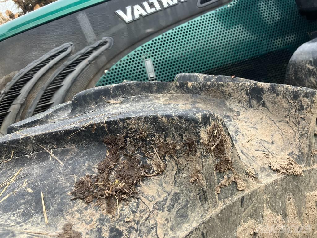 Valtra T 213 V 林業用曳引機