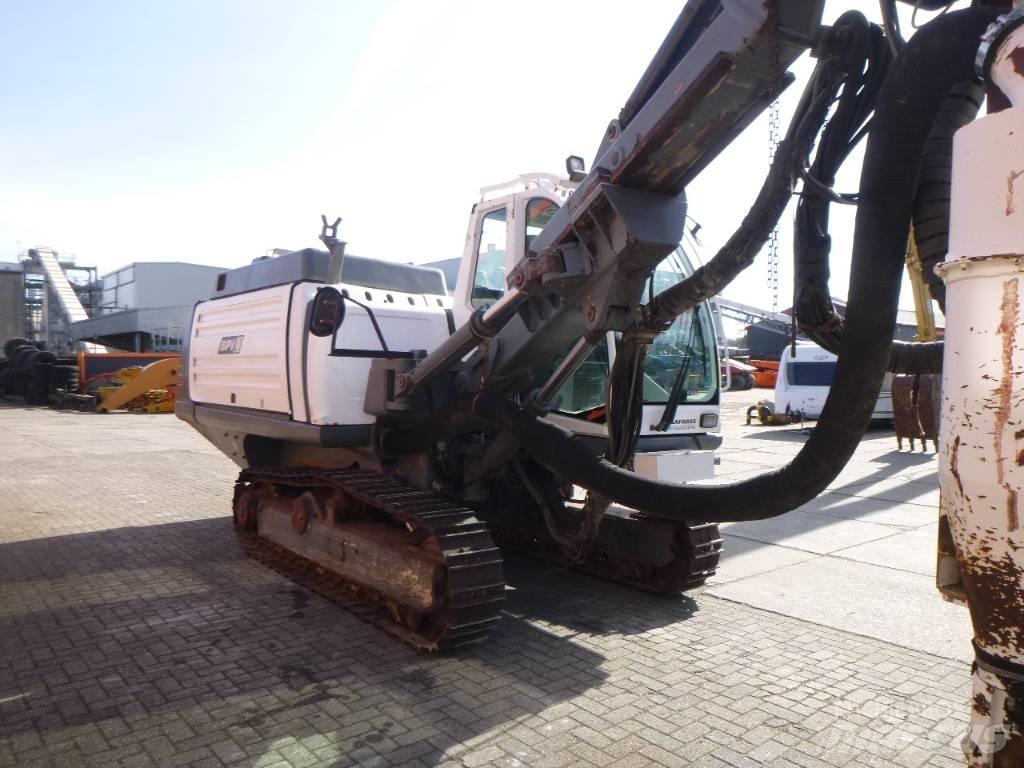 Sandvik Titon 400 重型鑽孔機