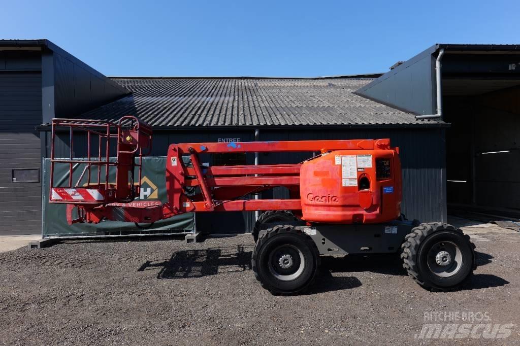Genie Z 45/25 4x4 曲臂高空作業車