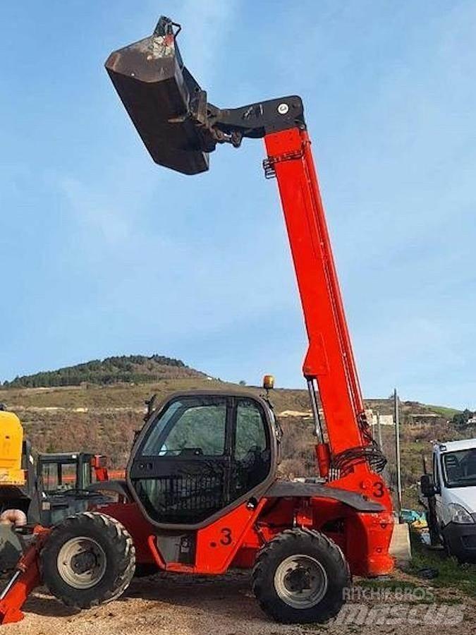 Manitou MVT1332SL 伸縮臂操作車