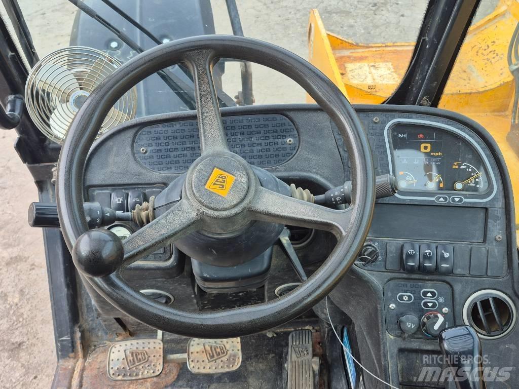 JCB 507-42 伸縮臂操作車